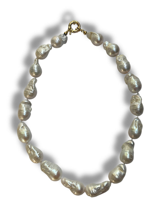 Meringue necklace