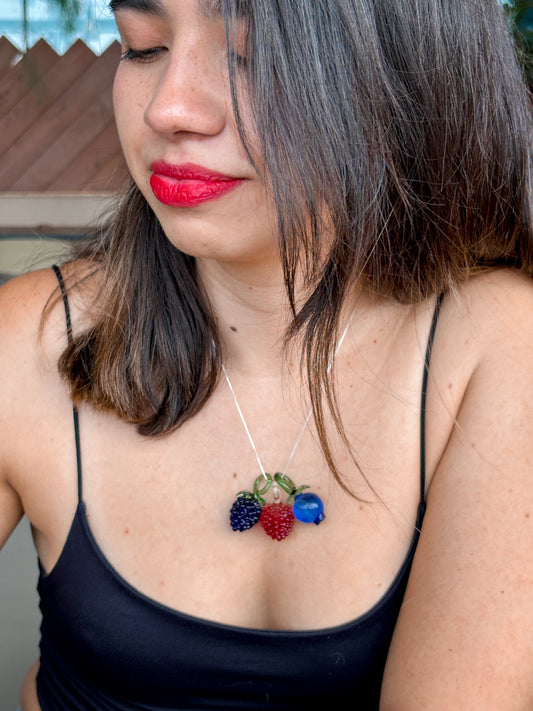 Danesa berries necklace